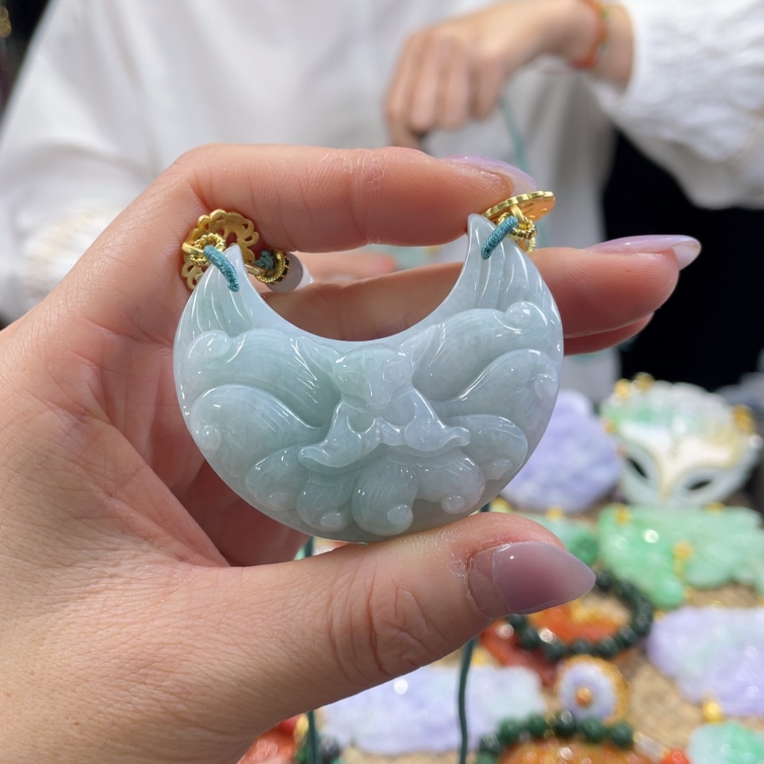 翡翠颈饰未镶嵌代编织