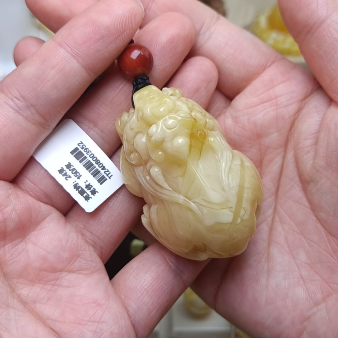 未镶嵌吊坠(不含链)蜜蜡貔貅吊坠手把件摆件