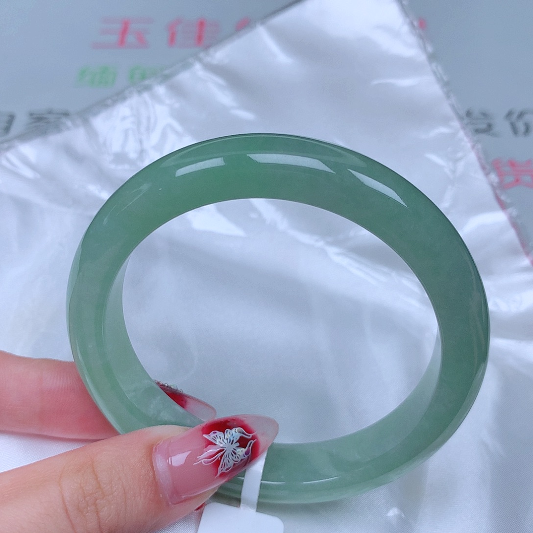 翡翠手镯未镶嵌56 56 56