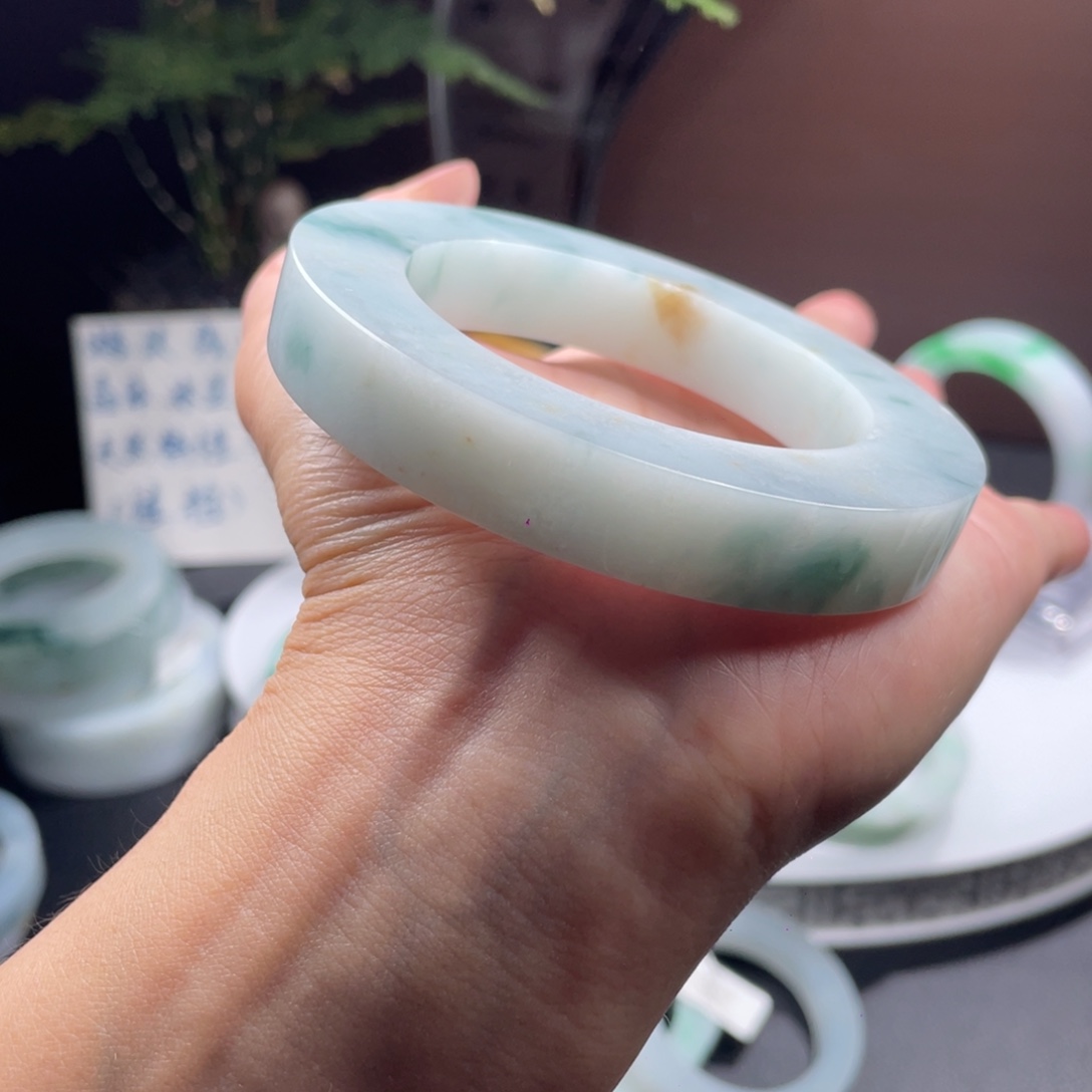 定制翡翠未镶嵌正圈