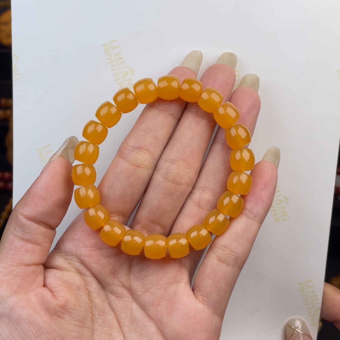 石英质玉颈饰未镶嵌