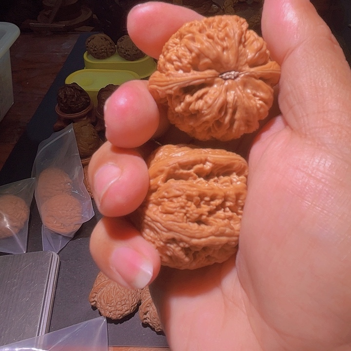 文玩核桃把件淡***味大粗筋