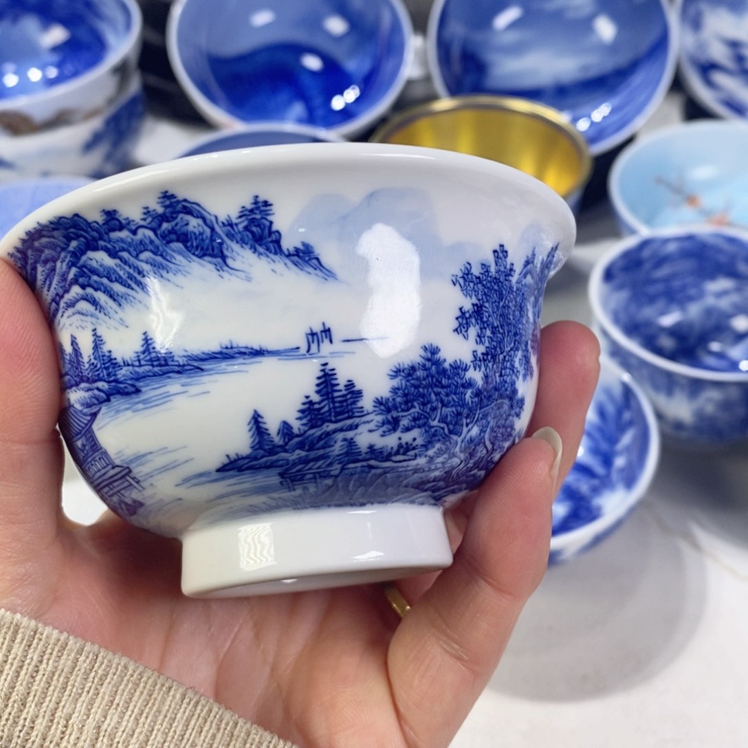 春***。青花山水主人杯杯