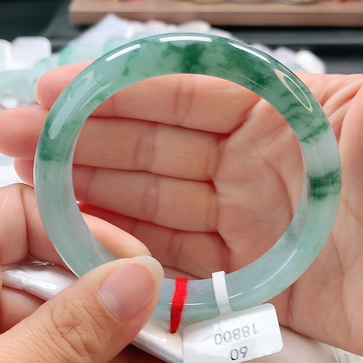 未镶嵌手镯翡翠60正