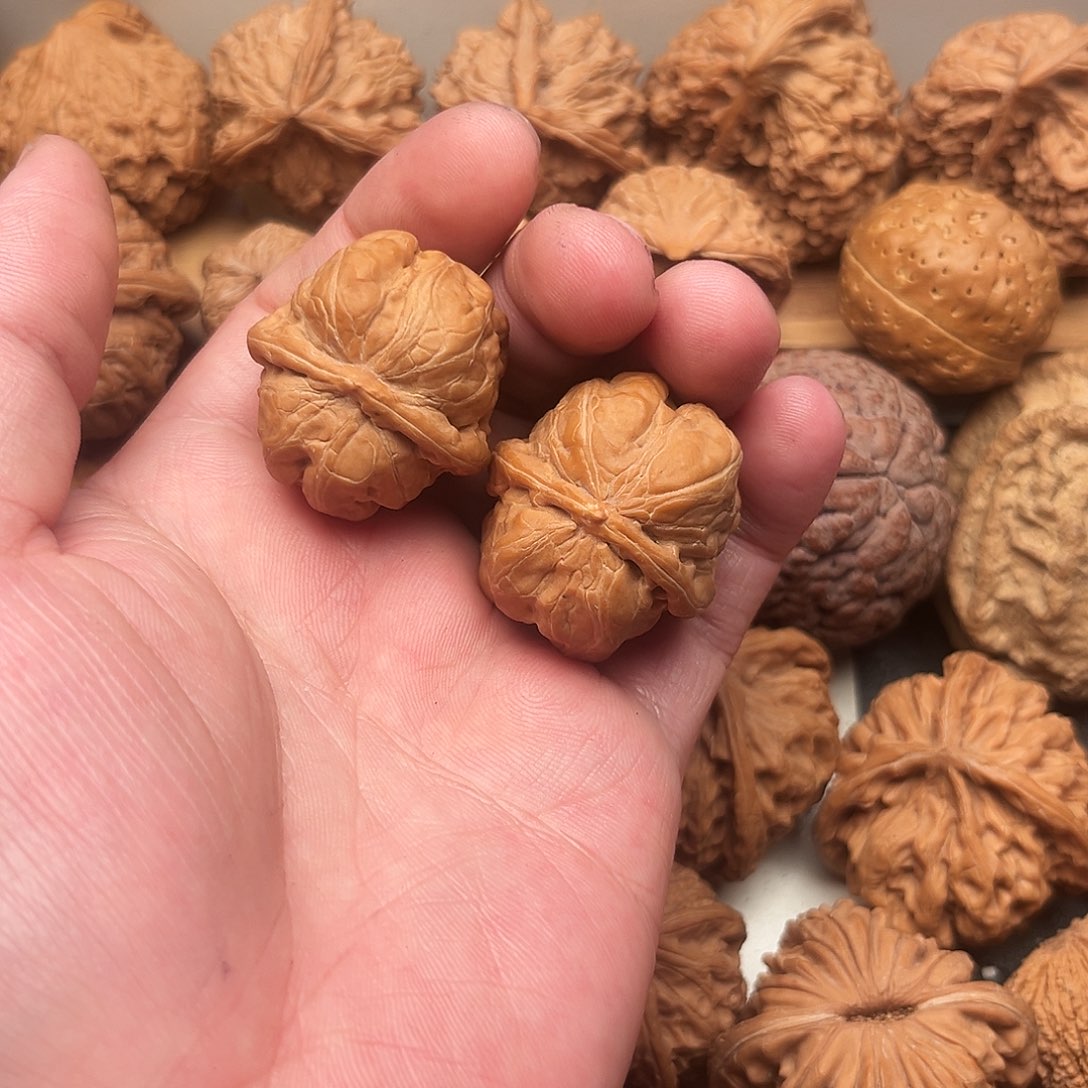 狼***性文玩核桃吊坠蛤蟆