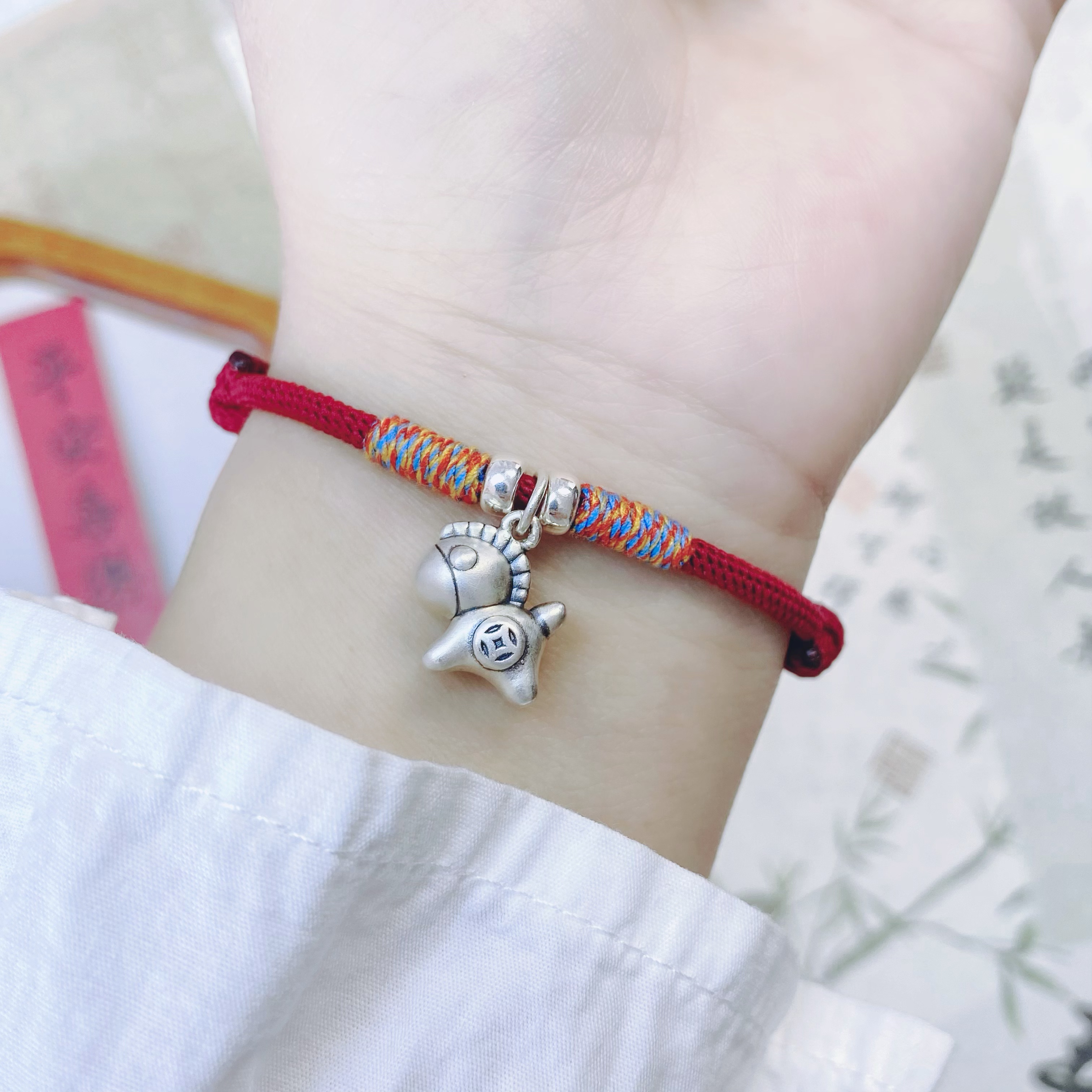足银手链 999银马上来钱红绳生肖马手链手工编织本命年礼物属马