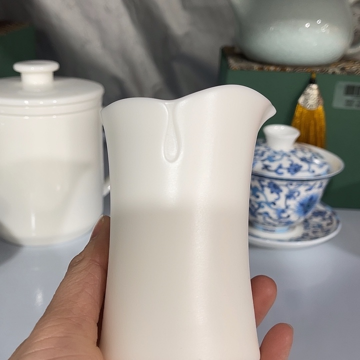 福利待遇多多哦哦哦