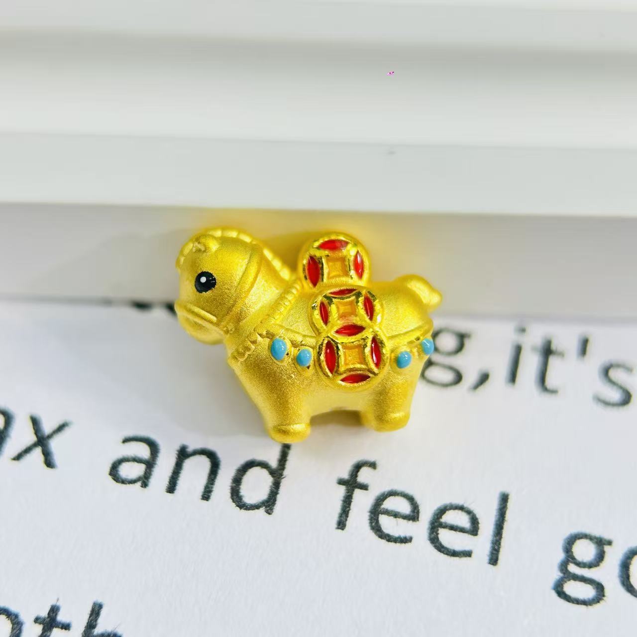 辉通黄金足金999三钱币珐琅彩小马配件DP3105-01220