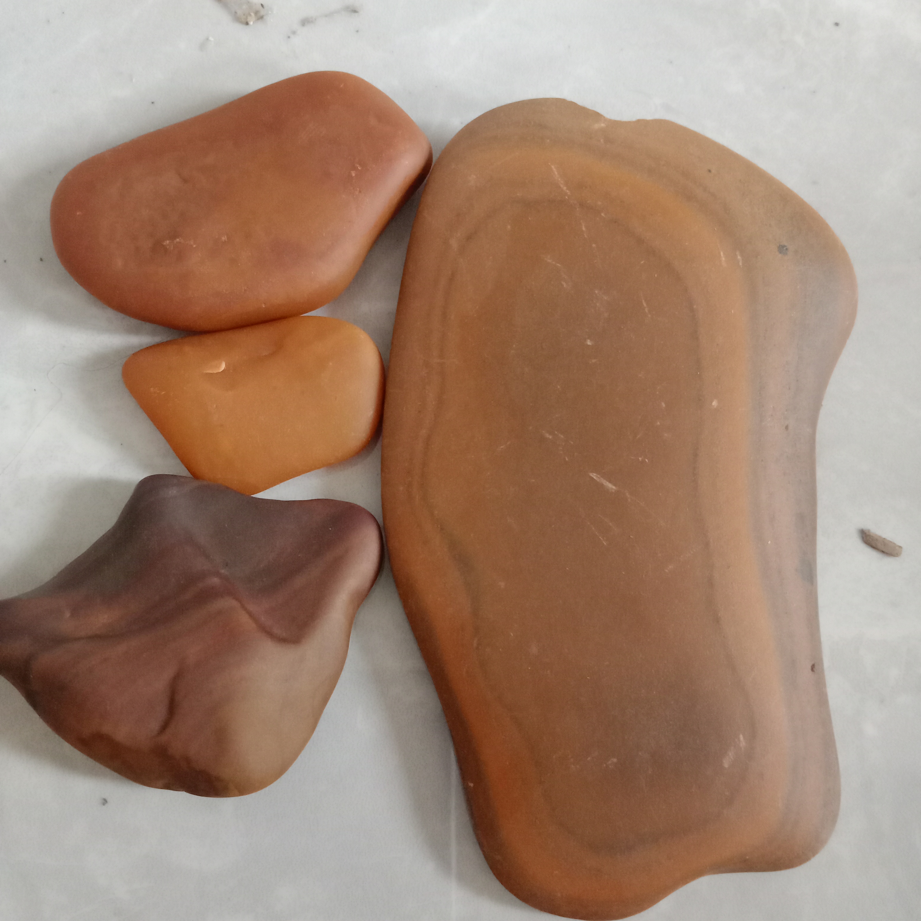 戈壁石手把件可作原石摆件