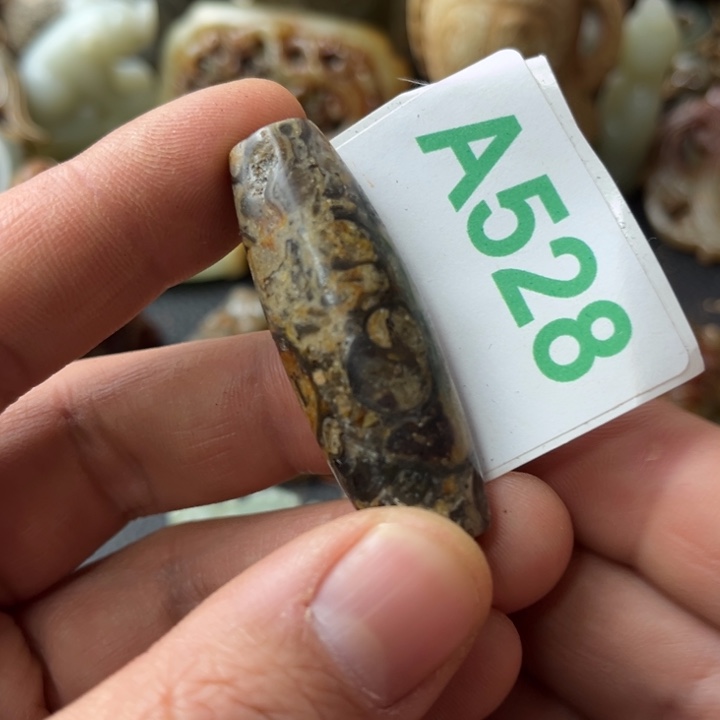 玛瑙/玉髓颈饰合金