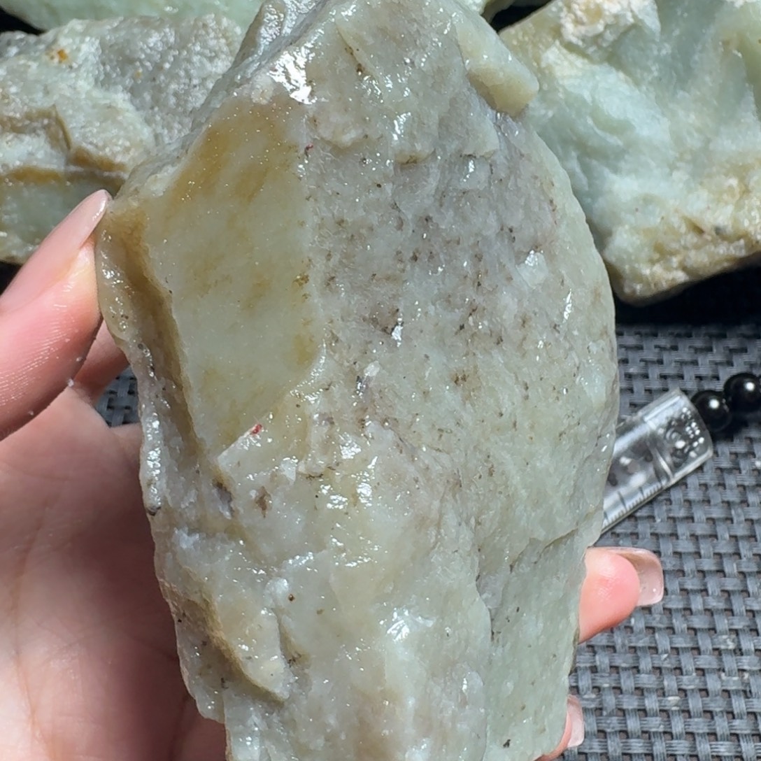 和田玉（糖玉）未镶嵌颈饰