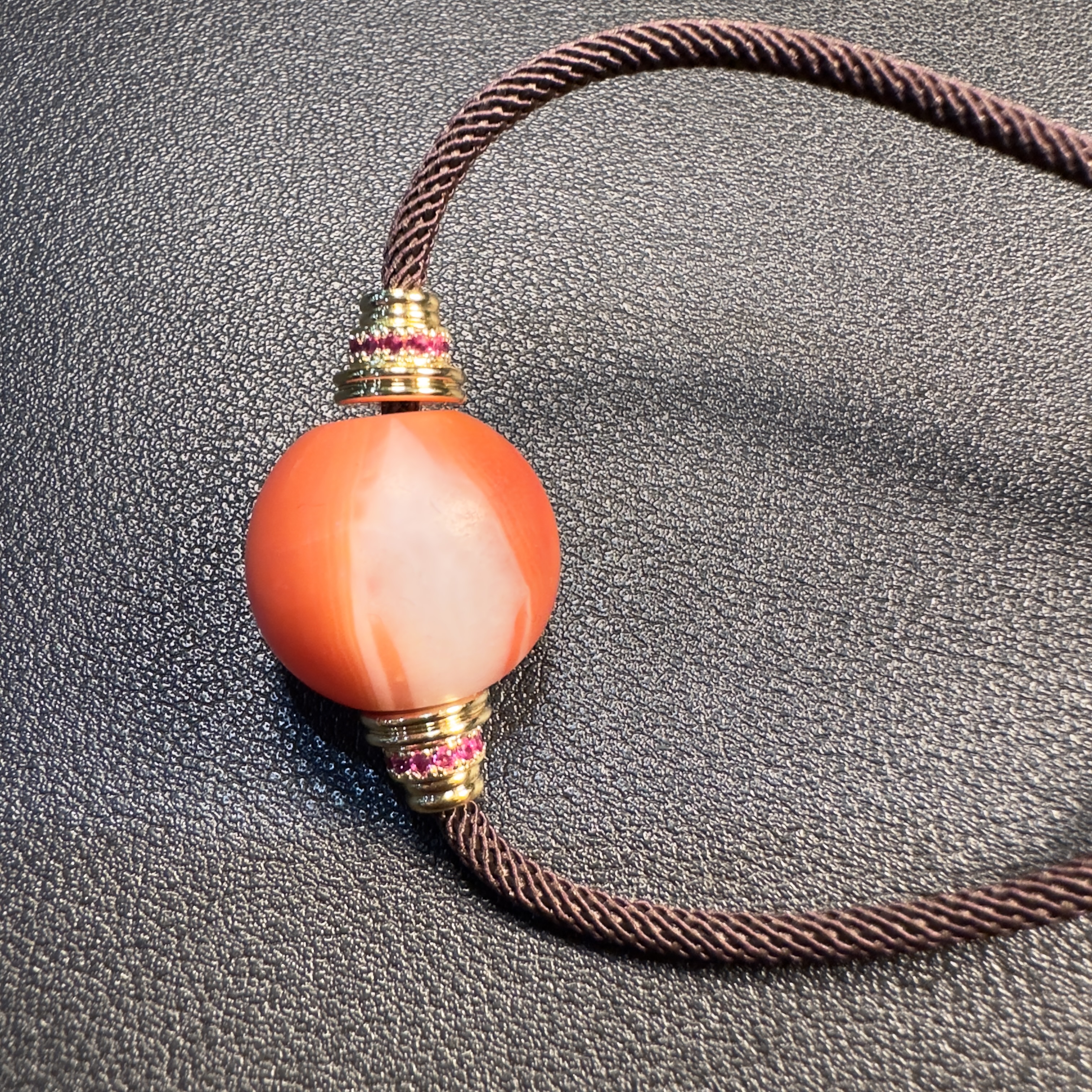 19世纪南红玛瑙 锁骨挂件 333-880