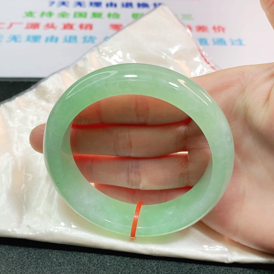 翡翠手镯未镶嵌57575757575757