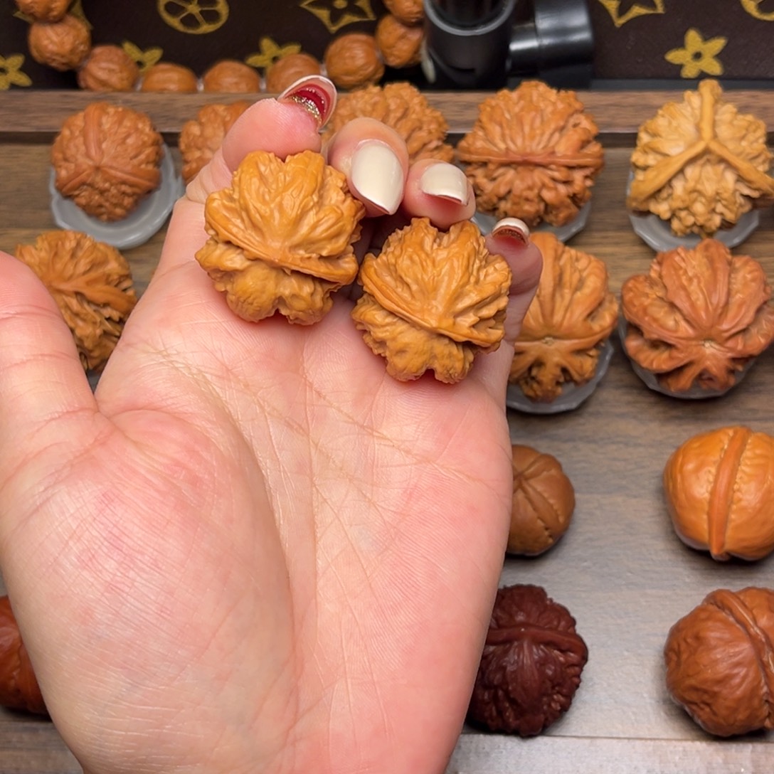 咖***森把件文玩核桃手捻