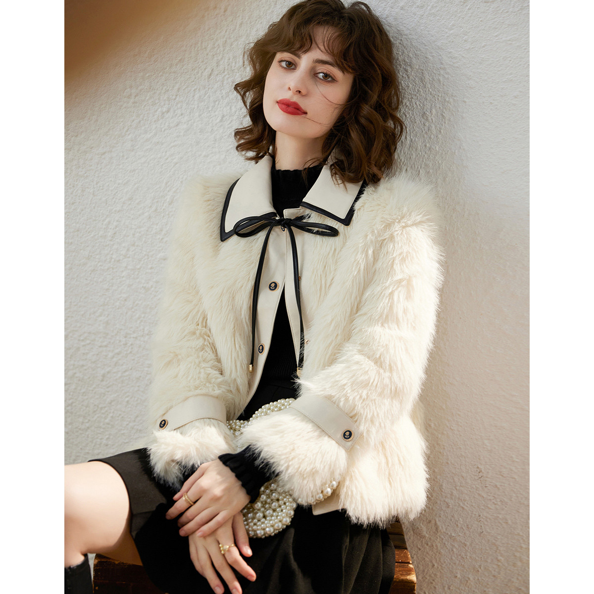 白鹿语冬款百搭时尚设计感甜美蝴蝶结装饰外套WBX36220