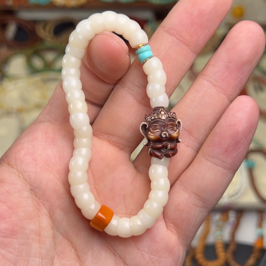 白玉菩提手串大肠手串设计款