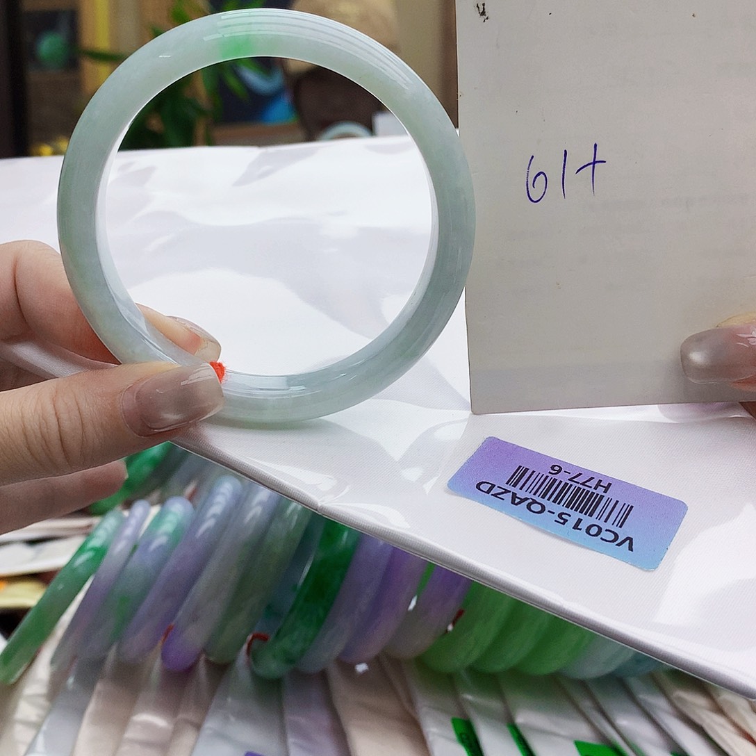 翡翠手镯未镶嵌vhh