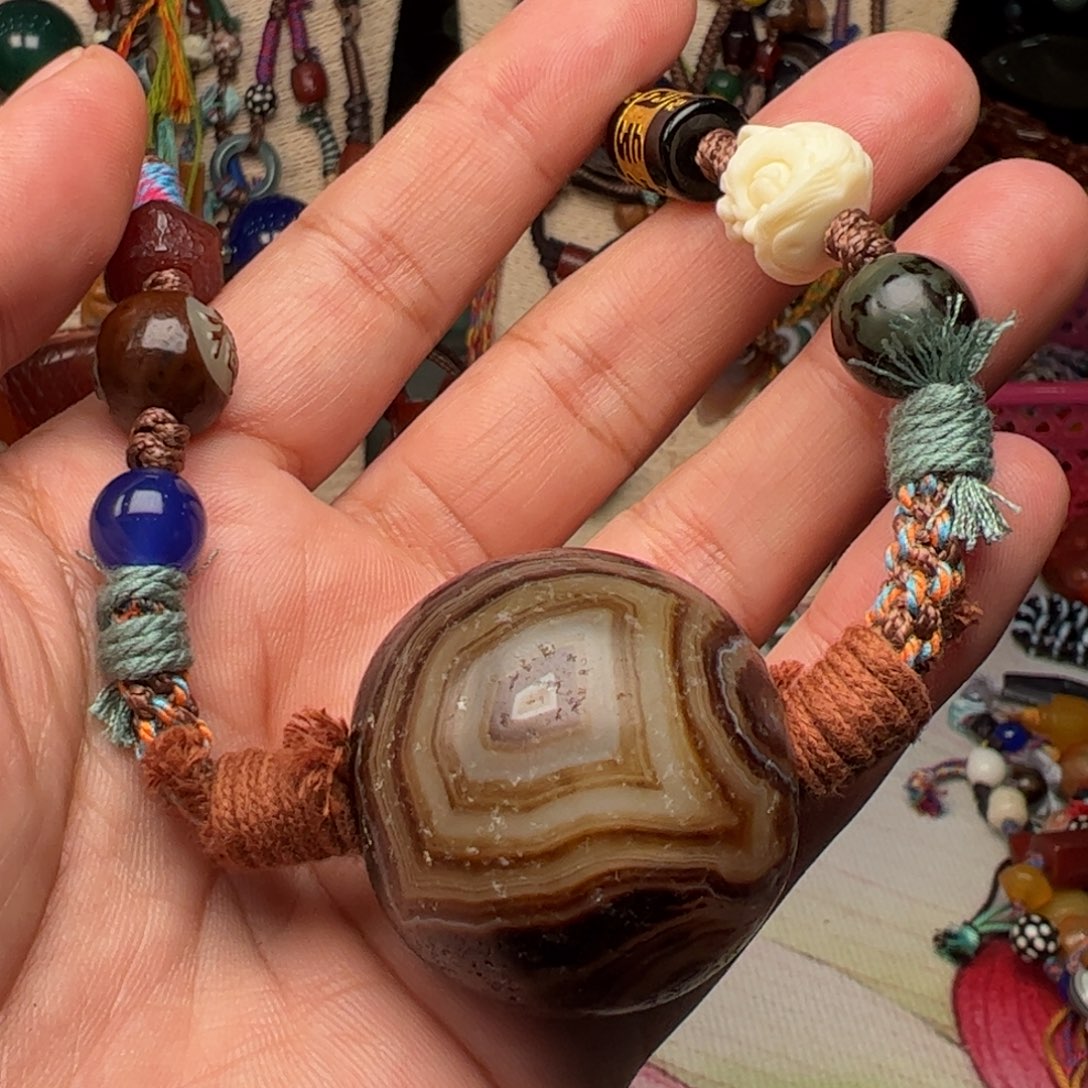 玛瑙/玉髓颈饰未镶嵌