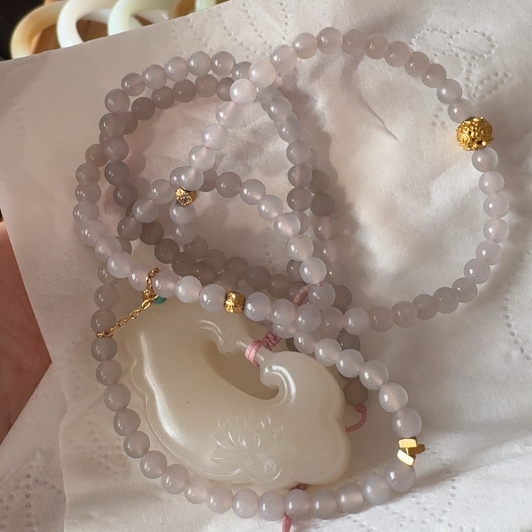 和田玉颈饰未镶嵌