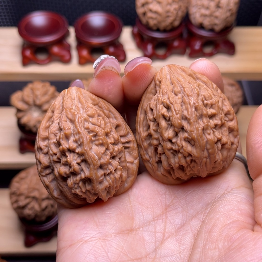 吊坠文玩核桃虎头王