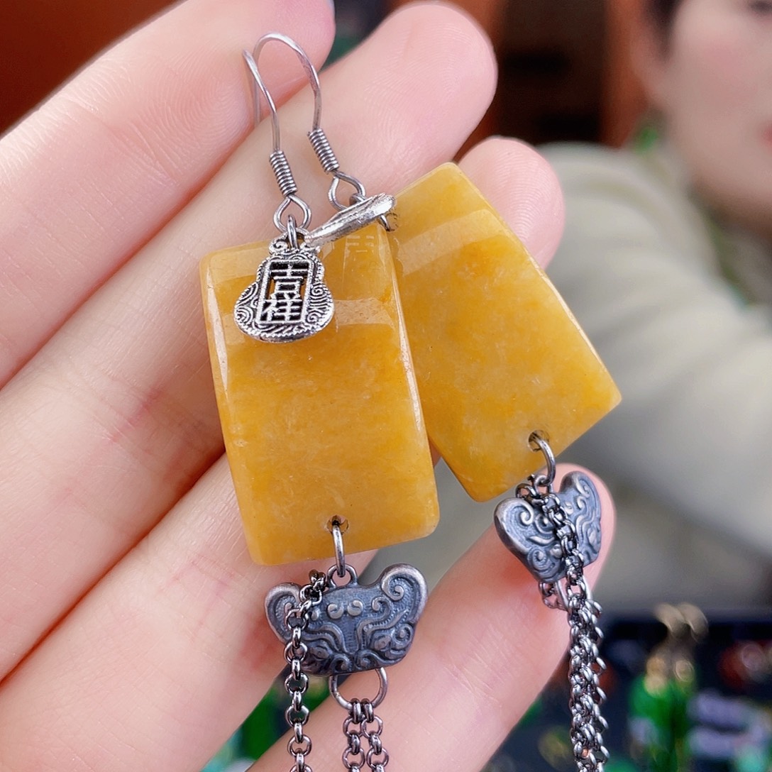 翡翠未镶嵌耳饰饰品