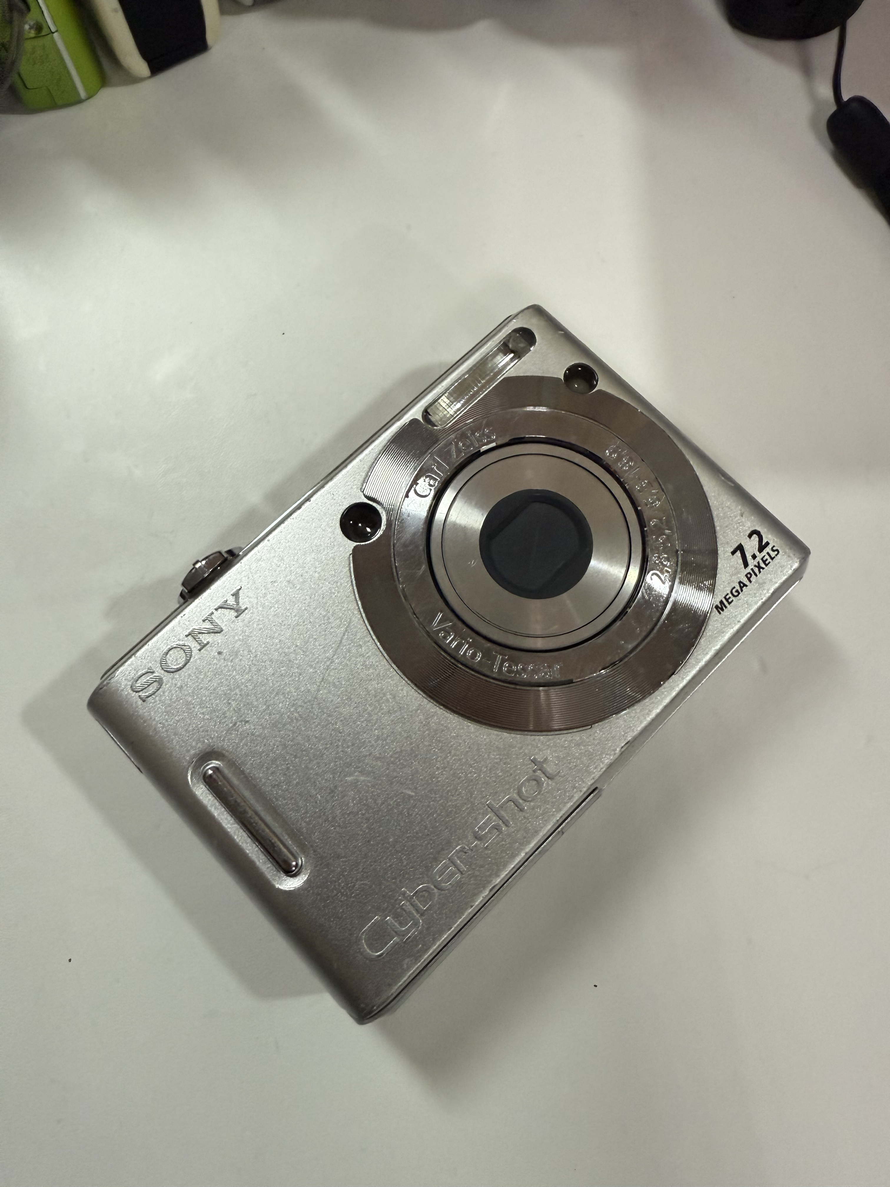 9新 Sony/索尼 索尼w35 720w像素 3倍光学变焦