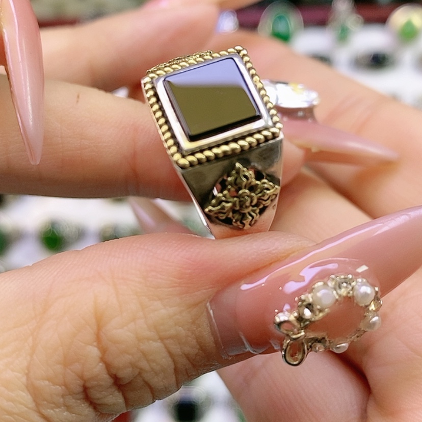 【闪购商品】银S925镶嵌戒指玛瑙/玉髓农****?