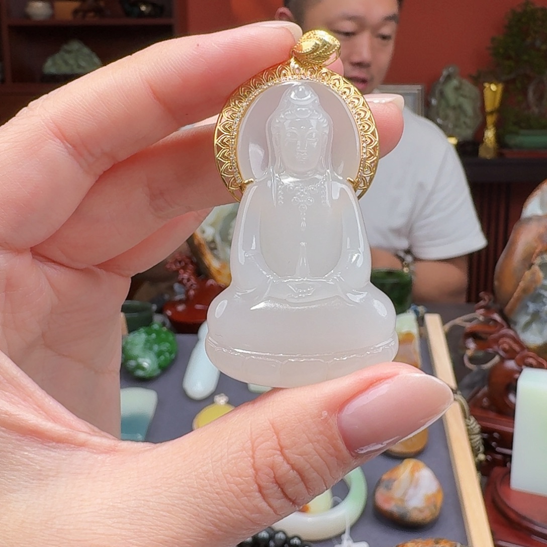 和田玉18K金镶嵌挂件