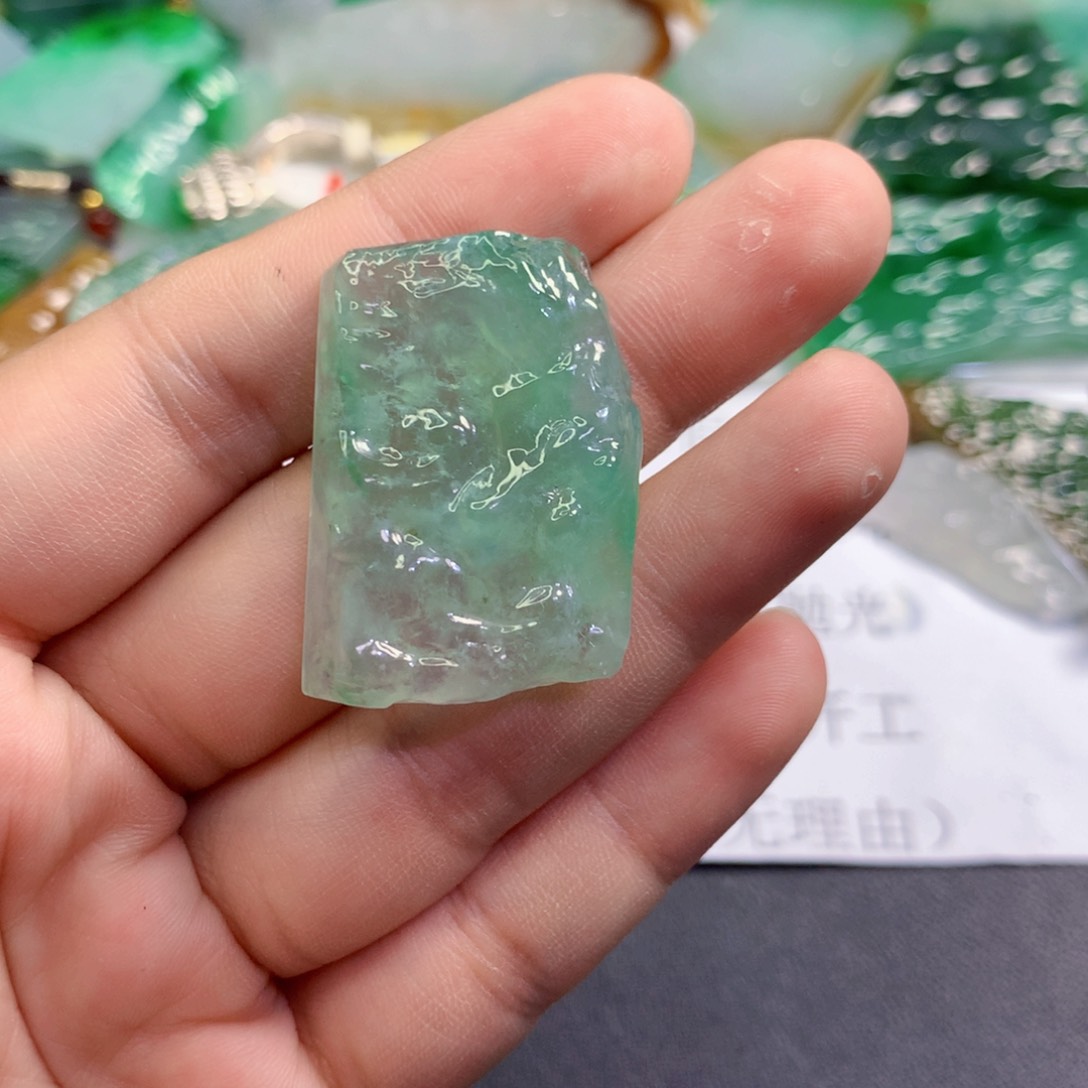 【闪购商品】翡翠吊坠(不含链)未镶嵌