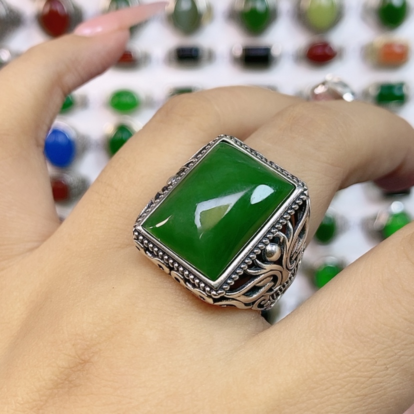 【闪购商品】银S925镶嵌戒指和田玉方****?