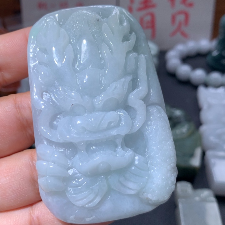 翡翠未镶嵌颈饰保真天然a货翡翠