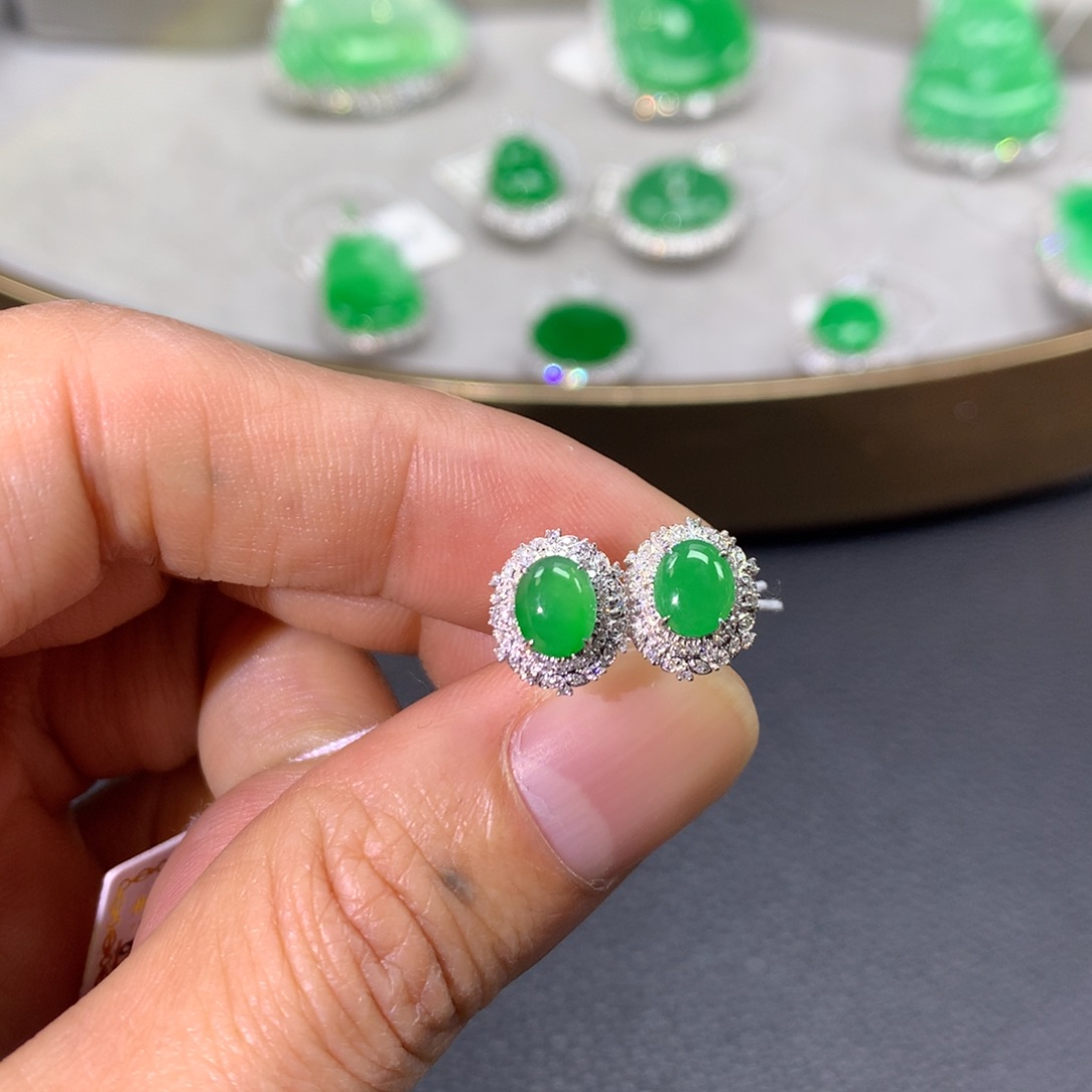 翡翠耳饰18K金镶嵌翡翠