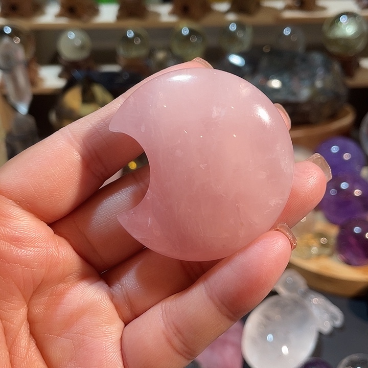 粉晶月亮未镶嵌水晶
