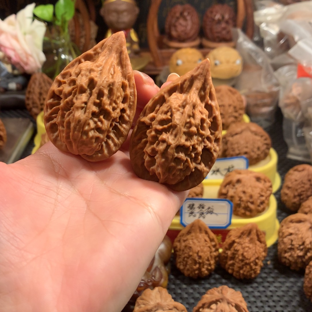 文玩核桃把件红缨枪