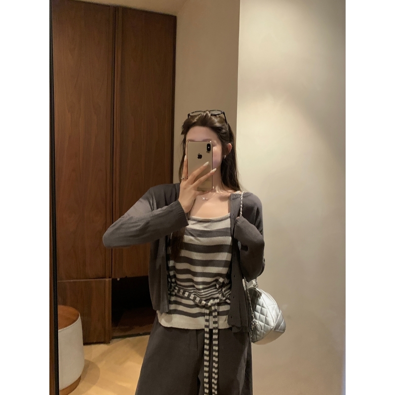 【年终捡漏】乌77休闲百搭两件套女条纹绑带背心纯色圆领针织套装