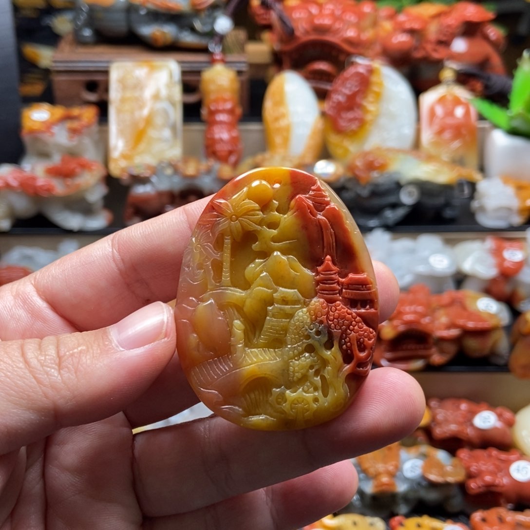 石英质玉（黄龙玉）挂件未镶嵌