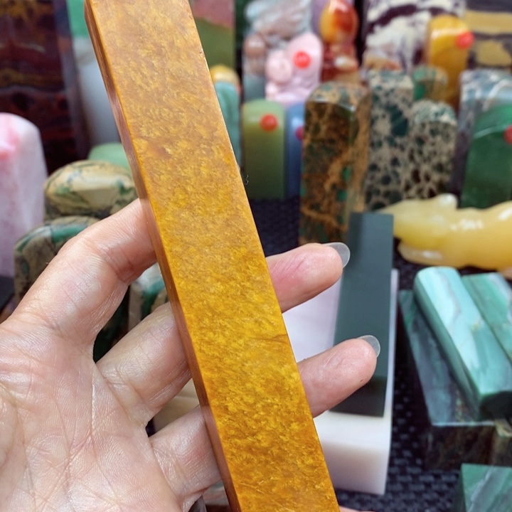 青田石印石曦*?云南石头