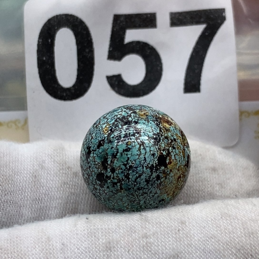 绿松石未镶嵌颈饰