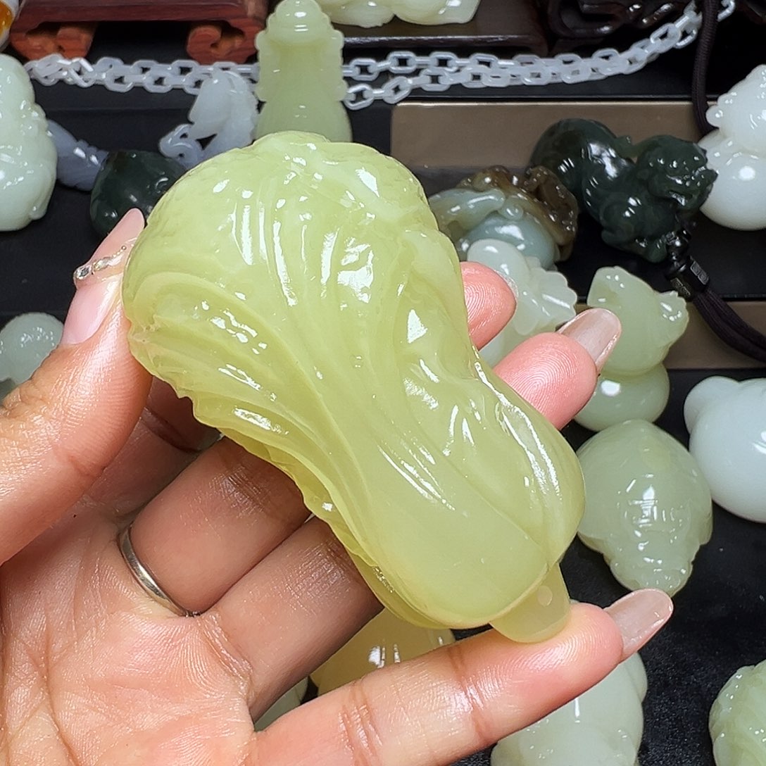 周***儿软玉未镶嵌把件新疆天然精品料子