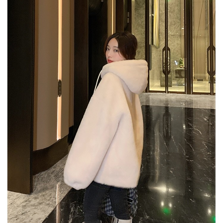 【毛小姐专享】1新款时尚款外套帽子款2102大白冬季羊毛外套加厚