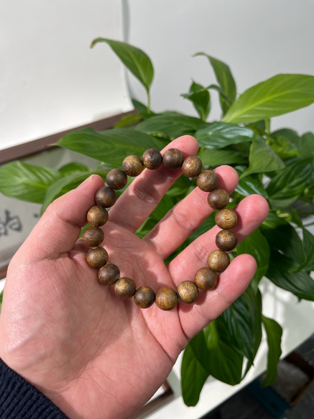 沉香乌身圆叶 微瑕福利款 7克10mm/20颗 莺歌绿奇楠不抹油不压油