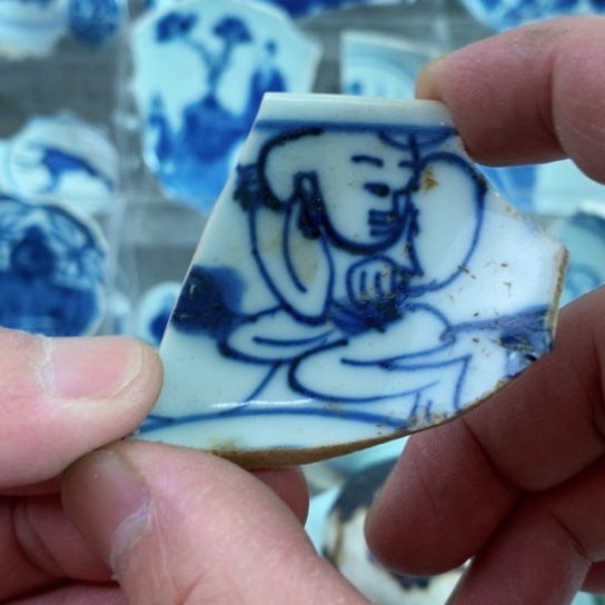 瓷片现代工艺品青花瓷片