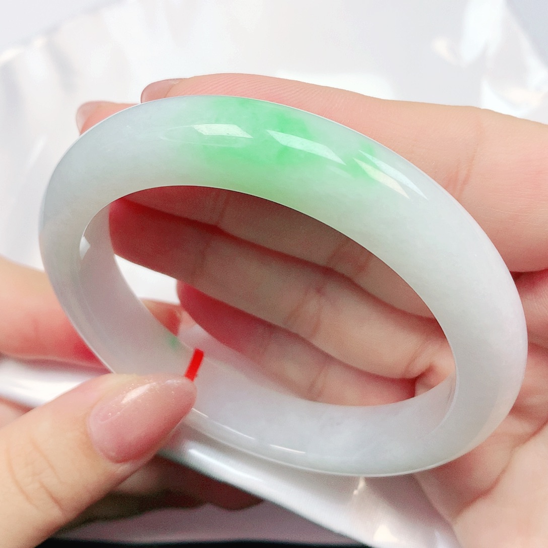 翡翠未镶嵌手镯天然缅甸翡翠A货208