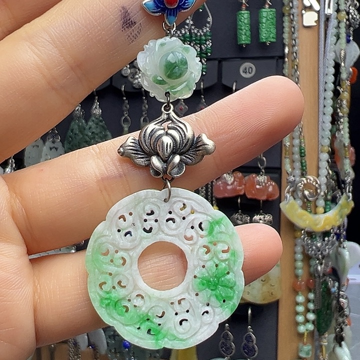 小***呀翡翠银S925镶嵌耳饰