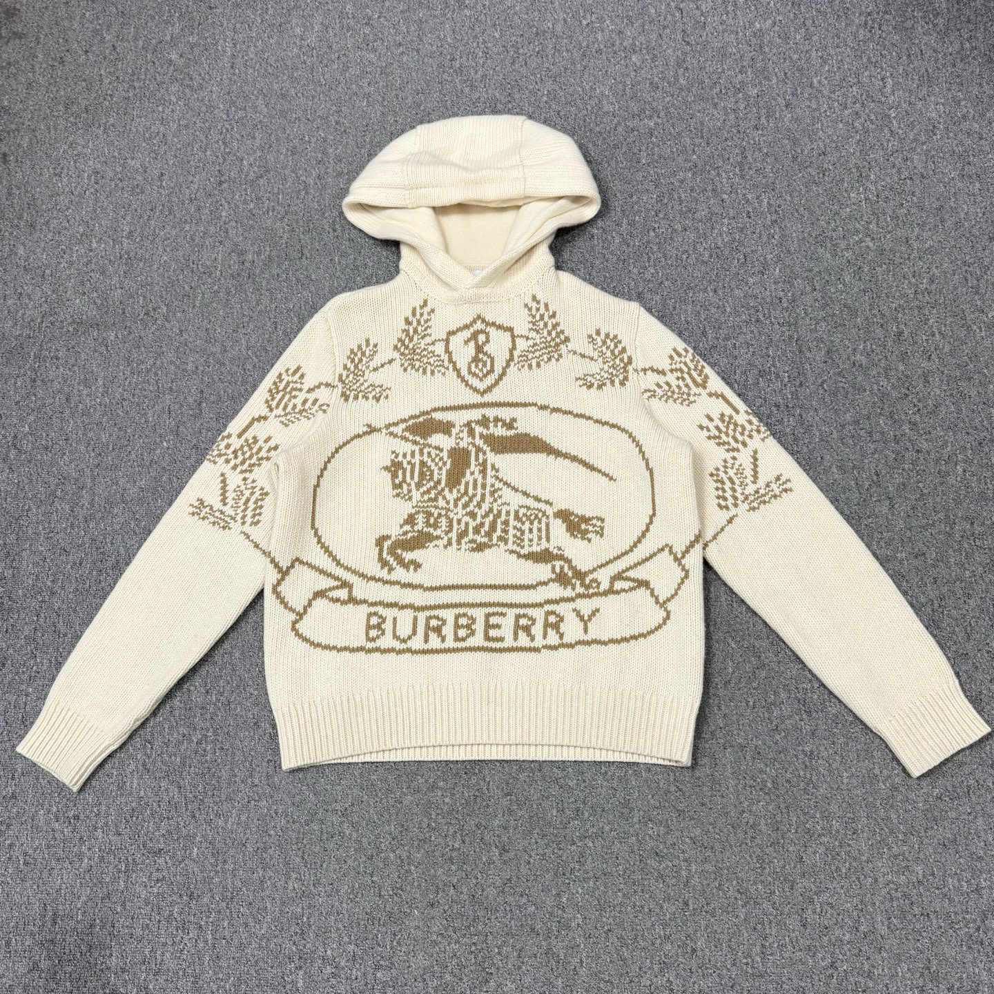 99新 BURBERRY/博柏利 18749916 巴宝莉 战马连帽针织衫M码99新