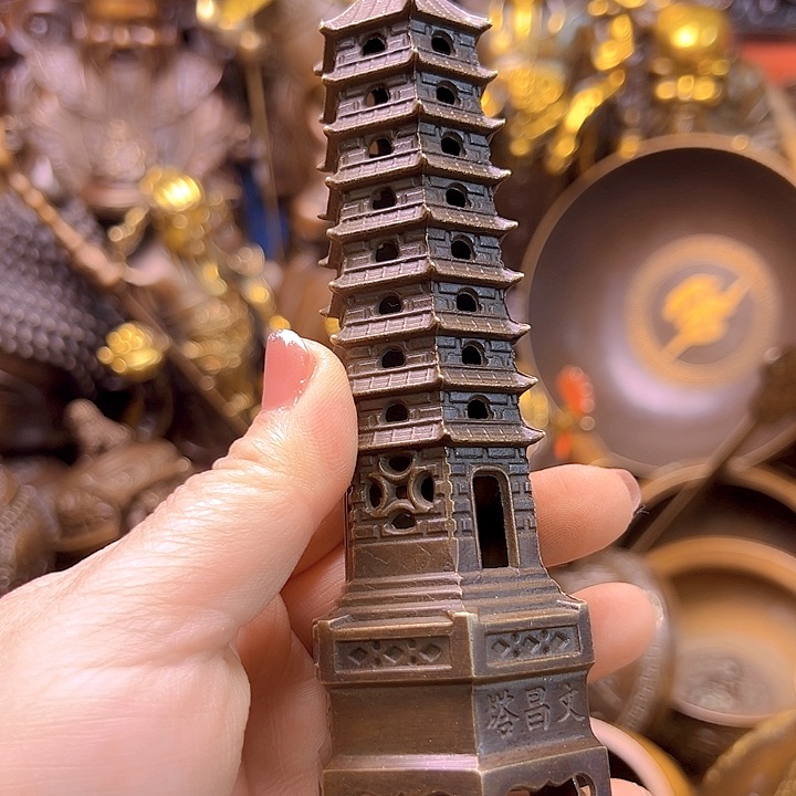 铜1222666777899977777866