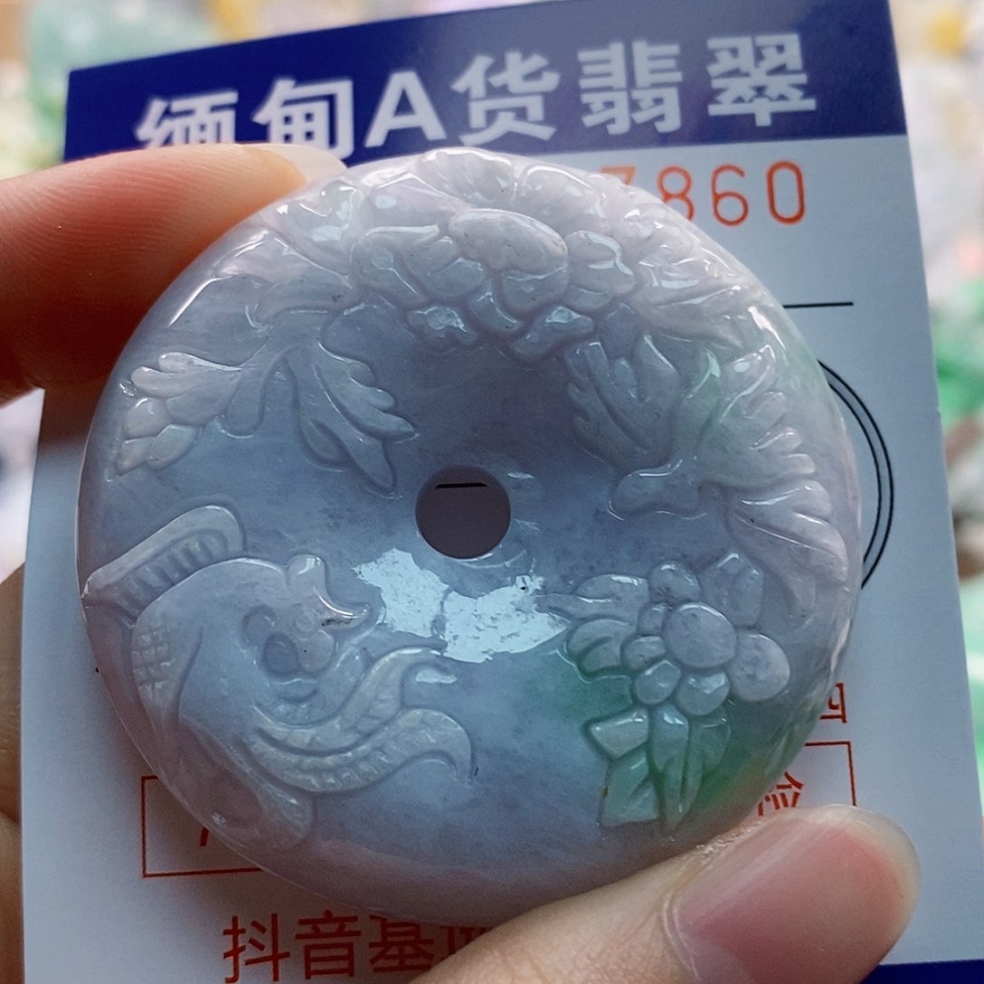 吊坠(不含链)未镶嵌翡翠