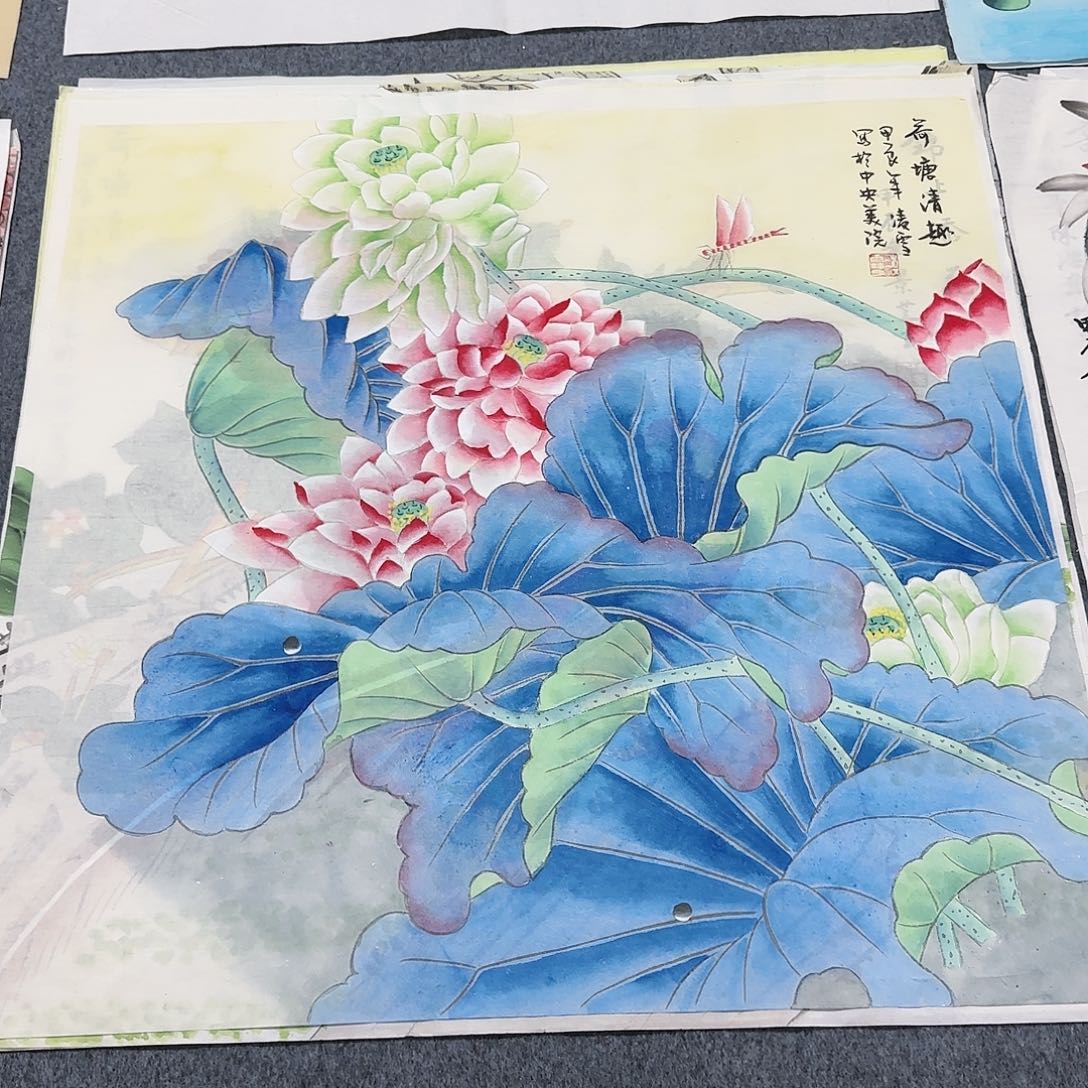 国画尺寸70X70手绘作品 