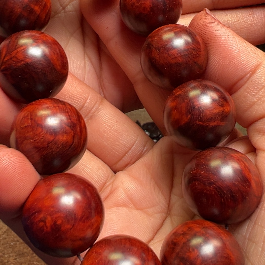 檀香紫檀（小叶紫檀）手串2.0瘤疤花