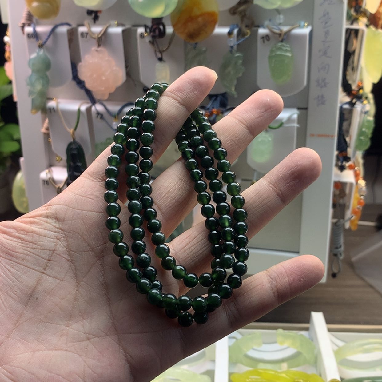 【闪购商品】蛇纹石玉颈饰未镶嵌